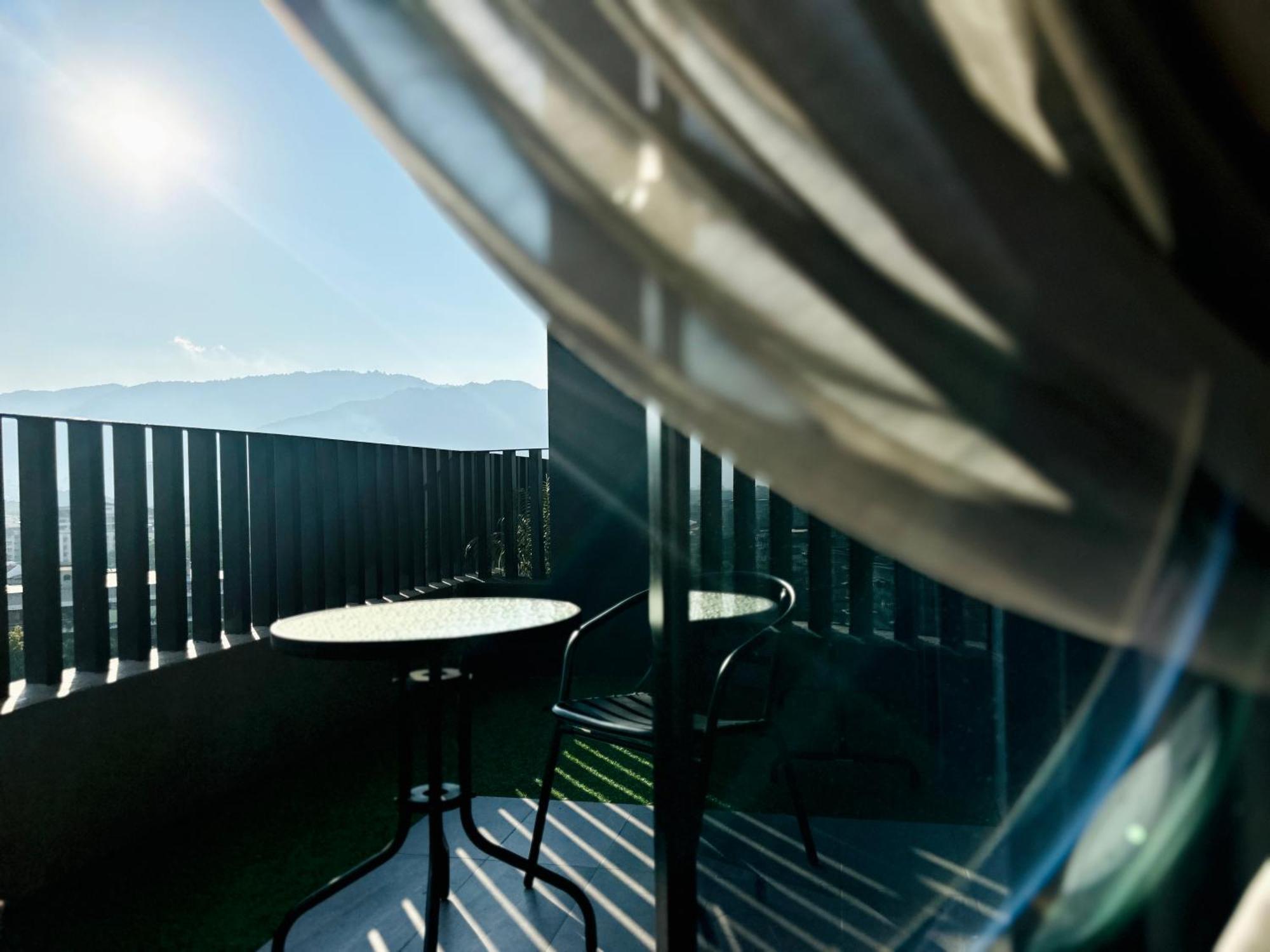 New Georgetown Instagramable 2Br Homestay For 10Pax 无敌美景两房民宿 Beacon Executive Suite Exterior foto